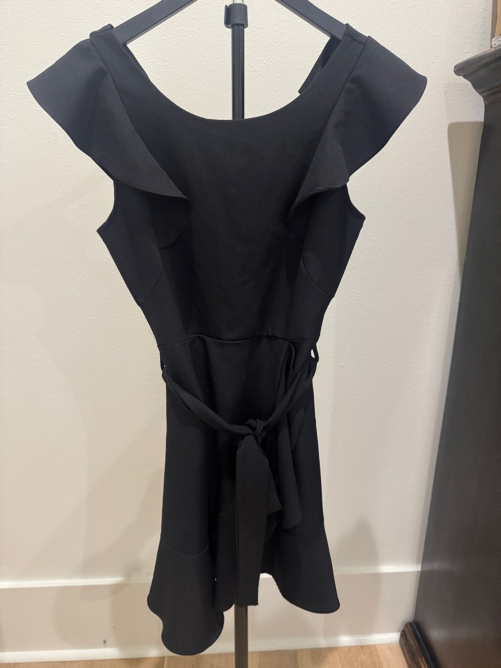 Tie-Waist Black Ruffle Mini Dress‎